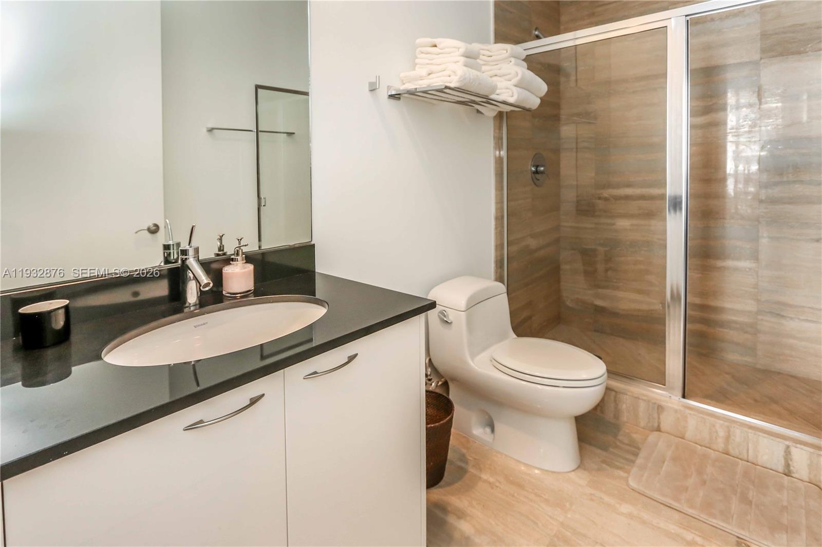 TDR TOWER III CONDO - Residential