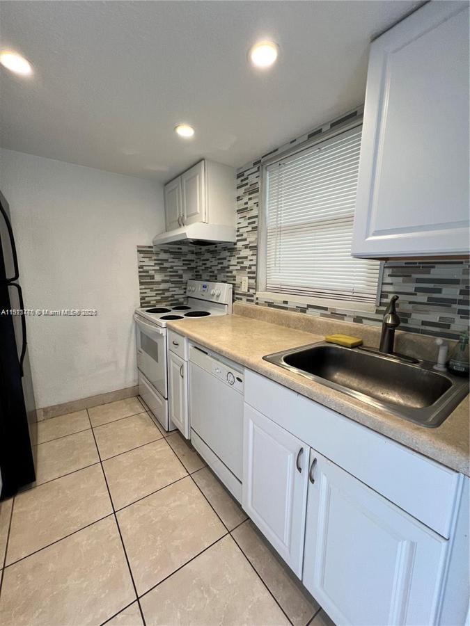 BAY PLAZA CONDO - Residential Lease