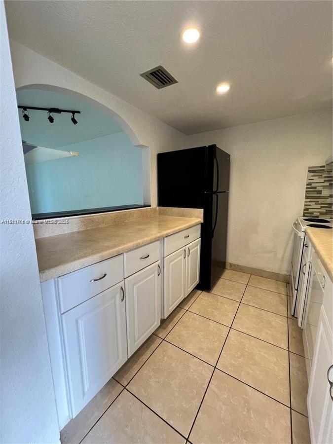 BAY PLAZA CONDO - Residential Lease