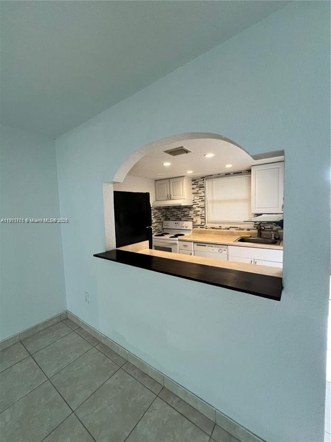 BAY PLAZA CONDO - Residential Lease