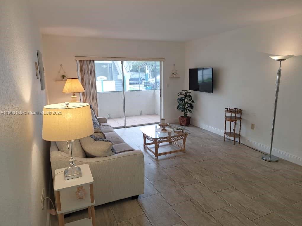 VENETIAN PALMS CONDO - Residential