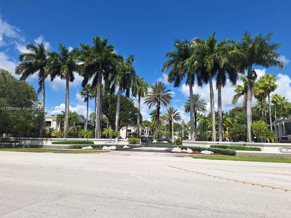 VENETIAN PALMS CONDO - Residential