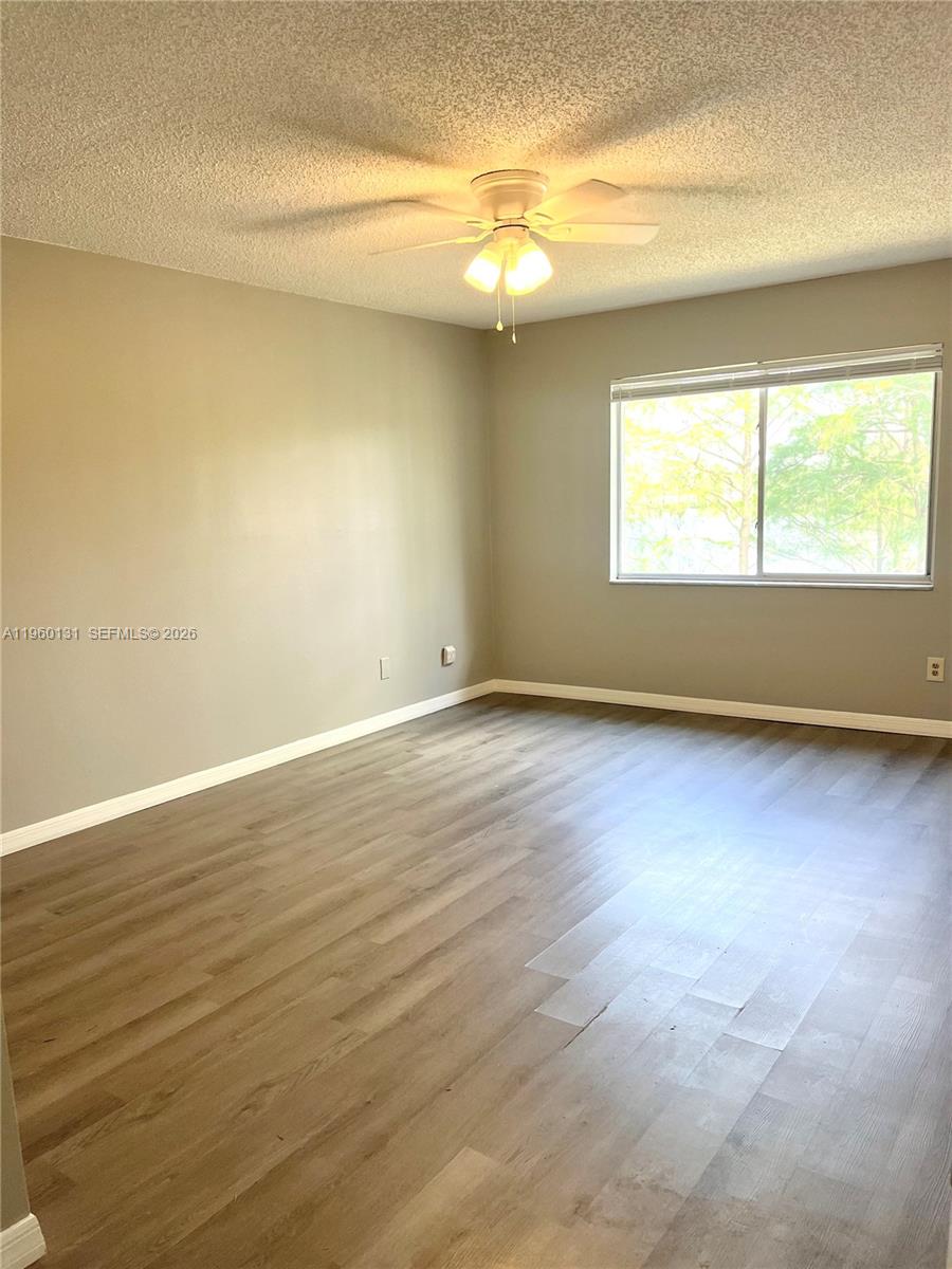 KIRKMAN/MILLENIA CONDOS - Residential