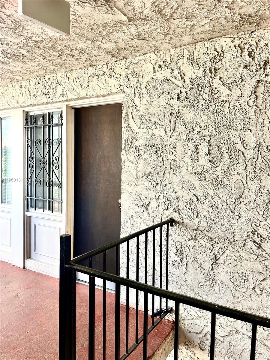 KIRKMAN/MILLENIA CONDOS - Residential