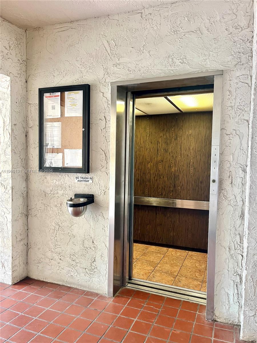 KIRKMAN/MILLENIA CONDOS - Residential