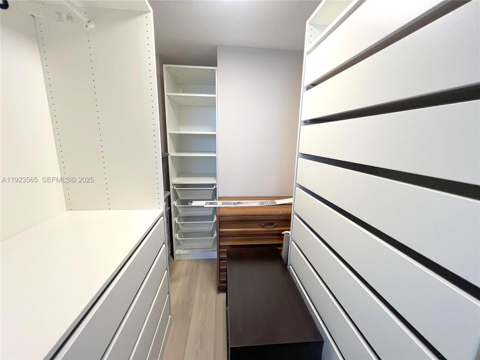 EASTERN SHORES WHITE HOUS - Residential Lease