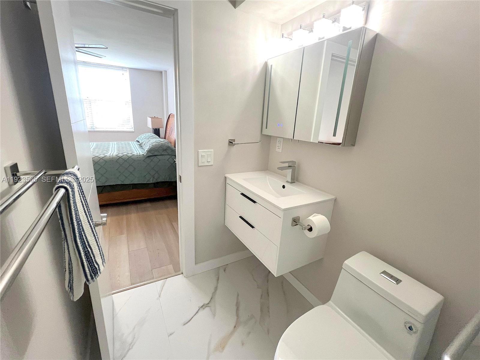 EASTERN SHORES WHITE HOUS - Residential Lease