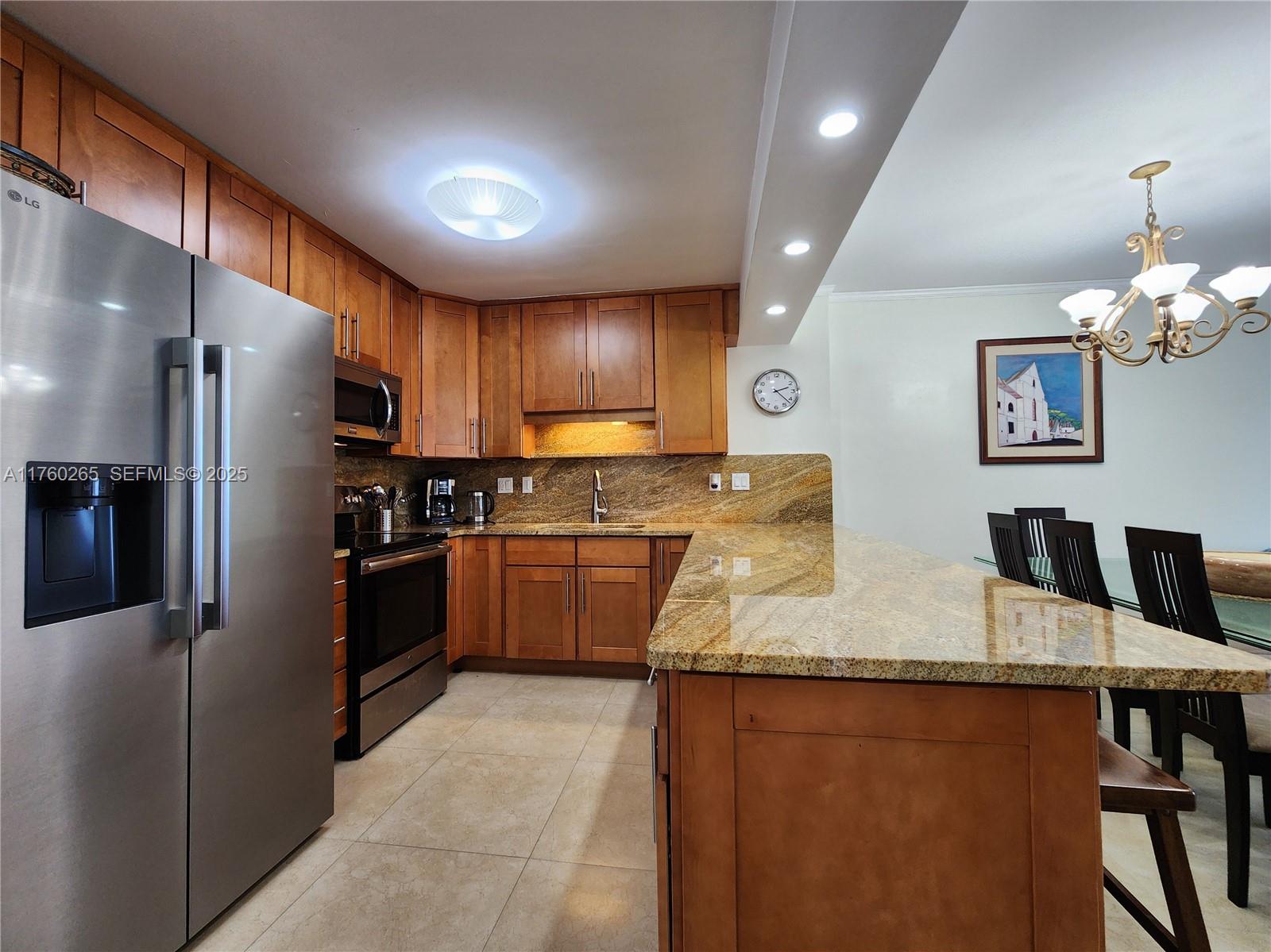 SEA AIR TOWERS CONDO - Residential Lease