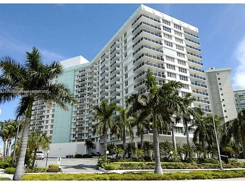 SEA AIR TOWERS CONDO - Residential Lease