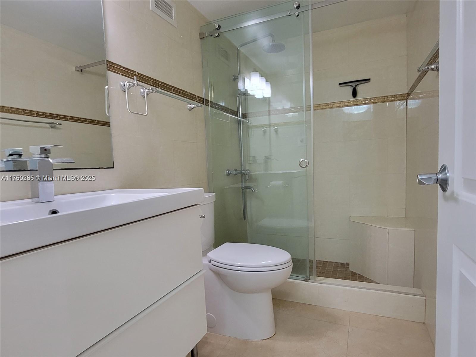 SEA AIR TOWERS CONDO - Residential Lease