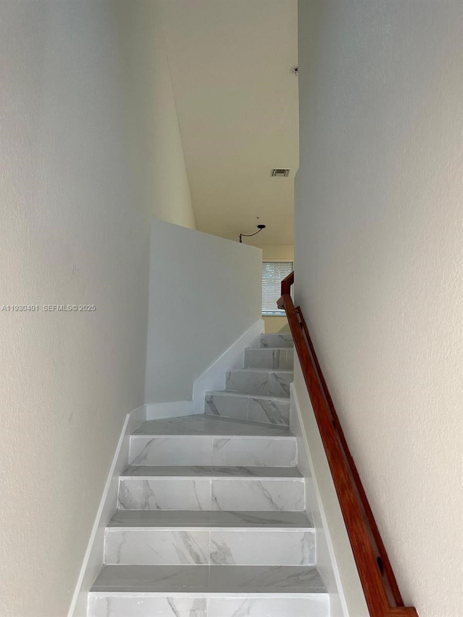 BOARDWALK AT VIZCAYA COND - Residential Lease