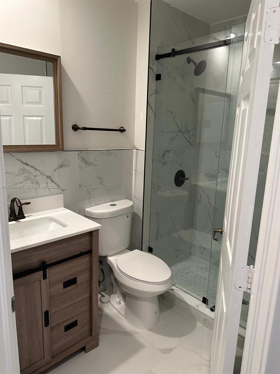 BOARDWALK AT VIZCAYA COND - Residential Lease