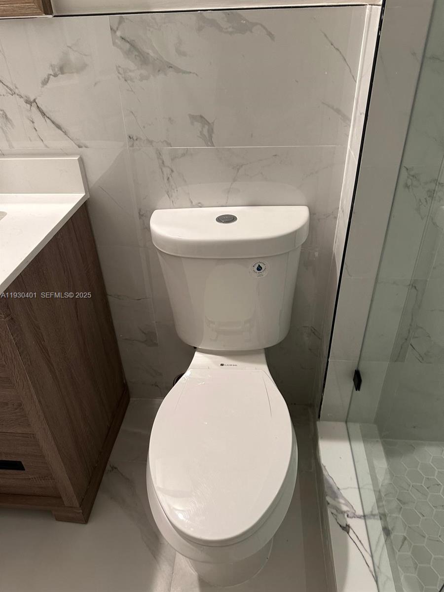 BOARDWALK AT VIZCAYA COND - Residential Lease