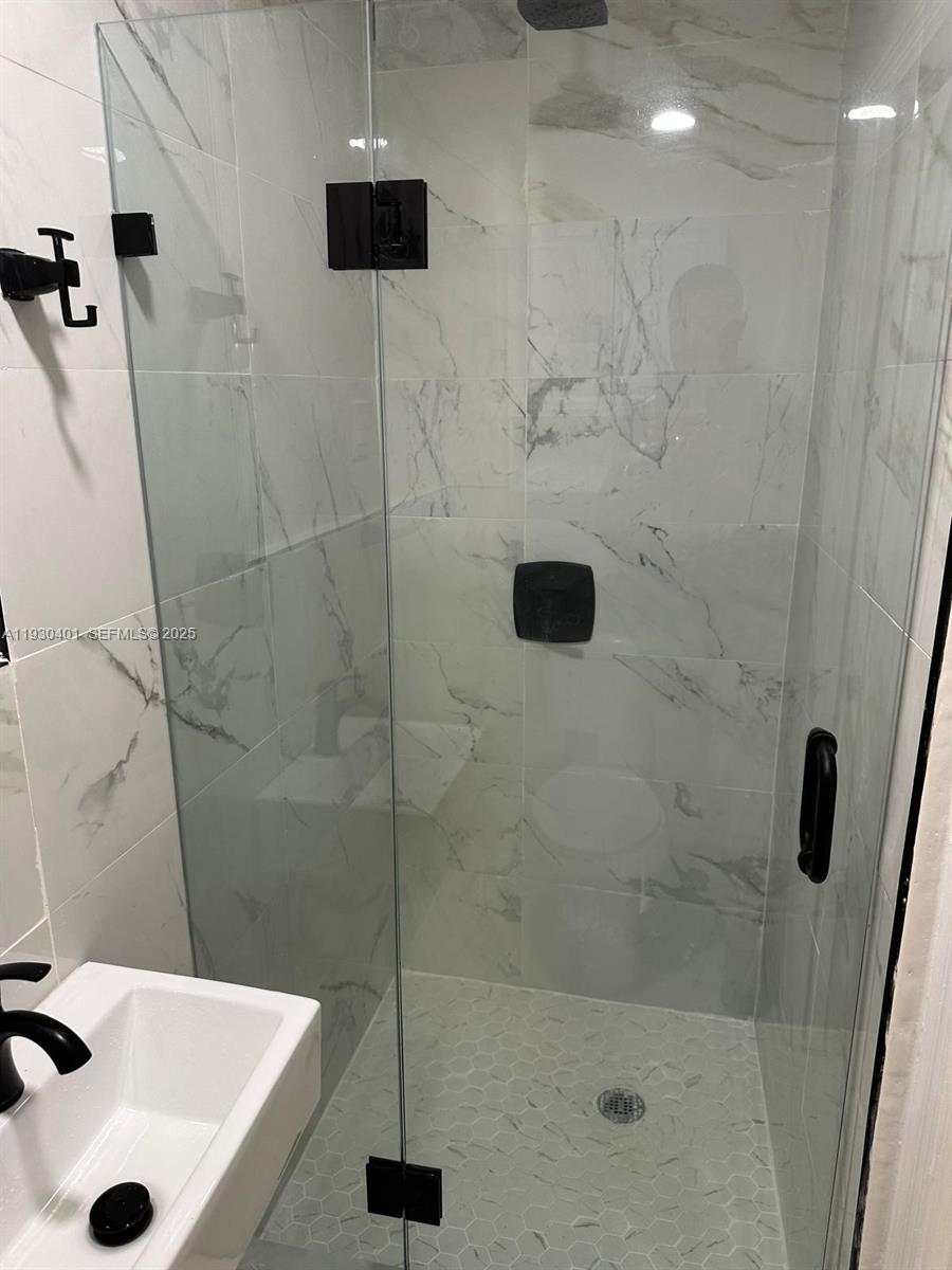 BOARDWALK AT VIZCAYA COND - Residential Lease