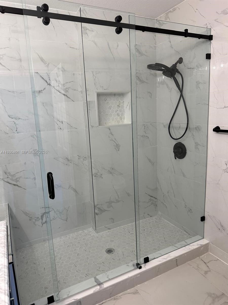 BOARDWALK AT VIZCAYA COND - Residential Lease