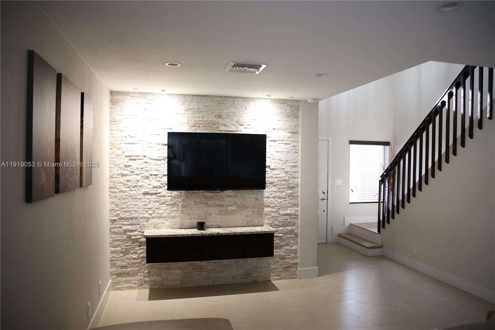 JACARANDA PARCEL 608 - Residential