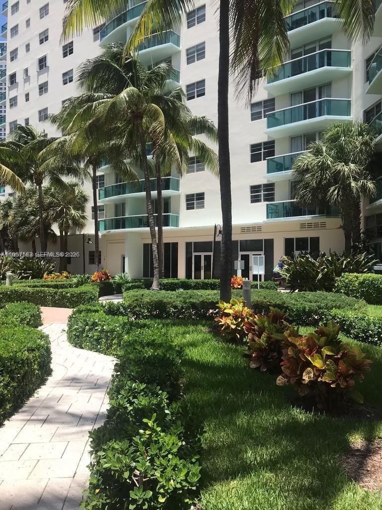 TIDES ON HOLLYWOOD BEACH - Residential