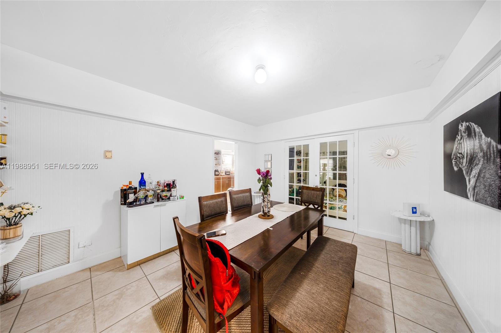 12TH ST MANORS - Residential Income