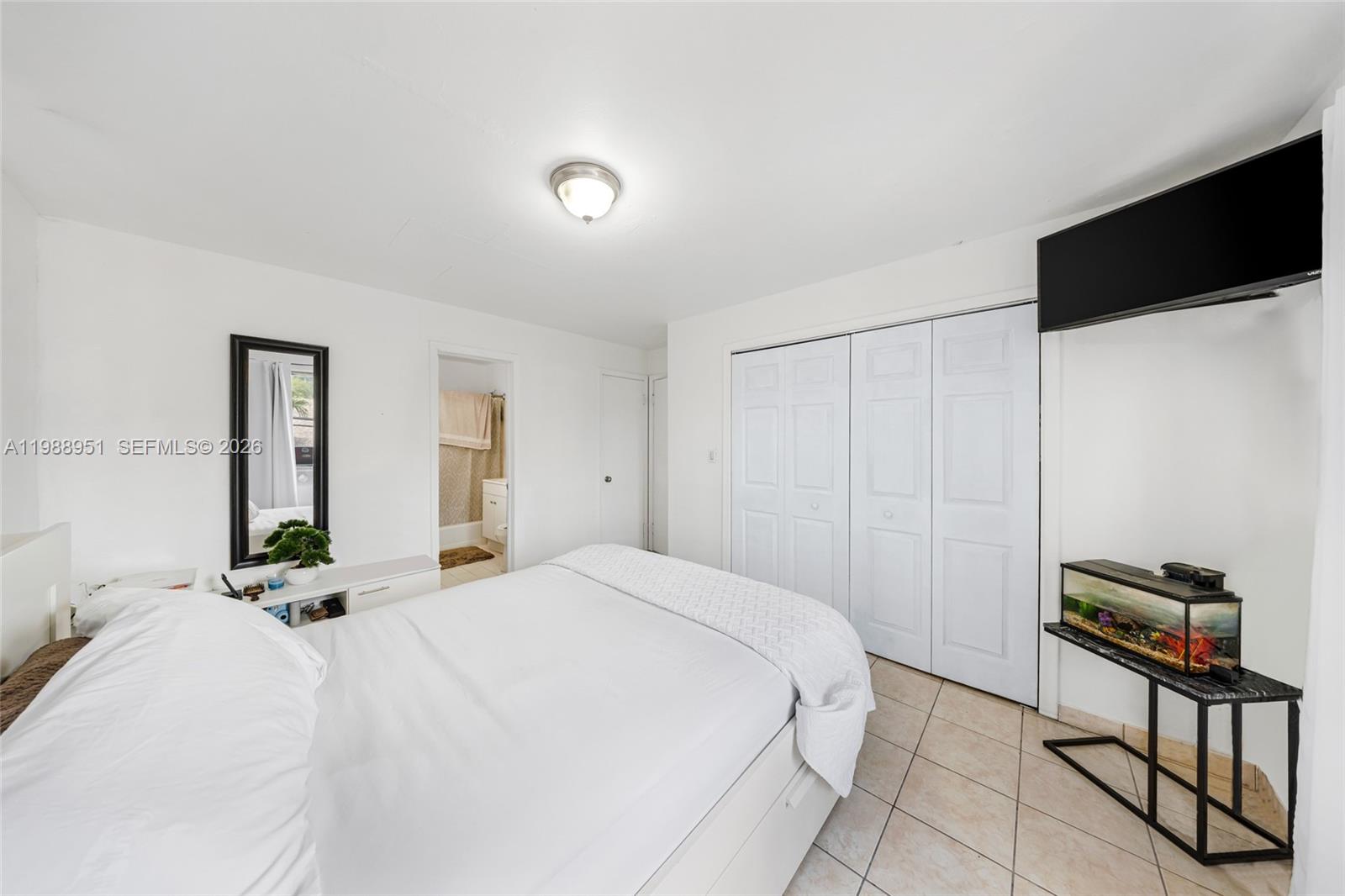 12TH ST MANORS - Residential Income