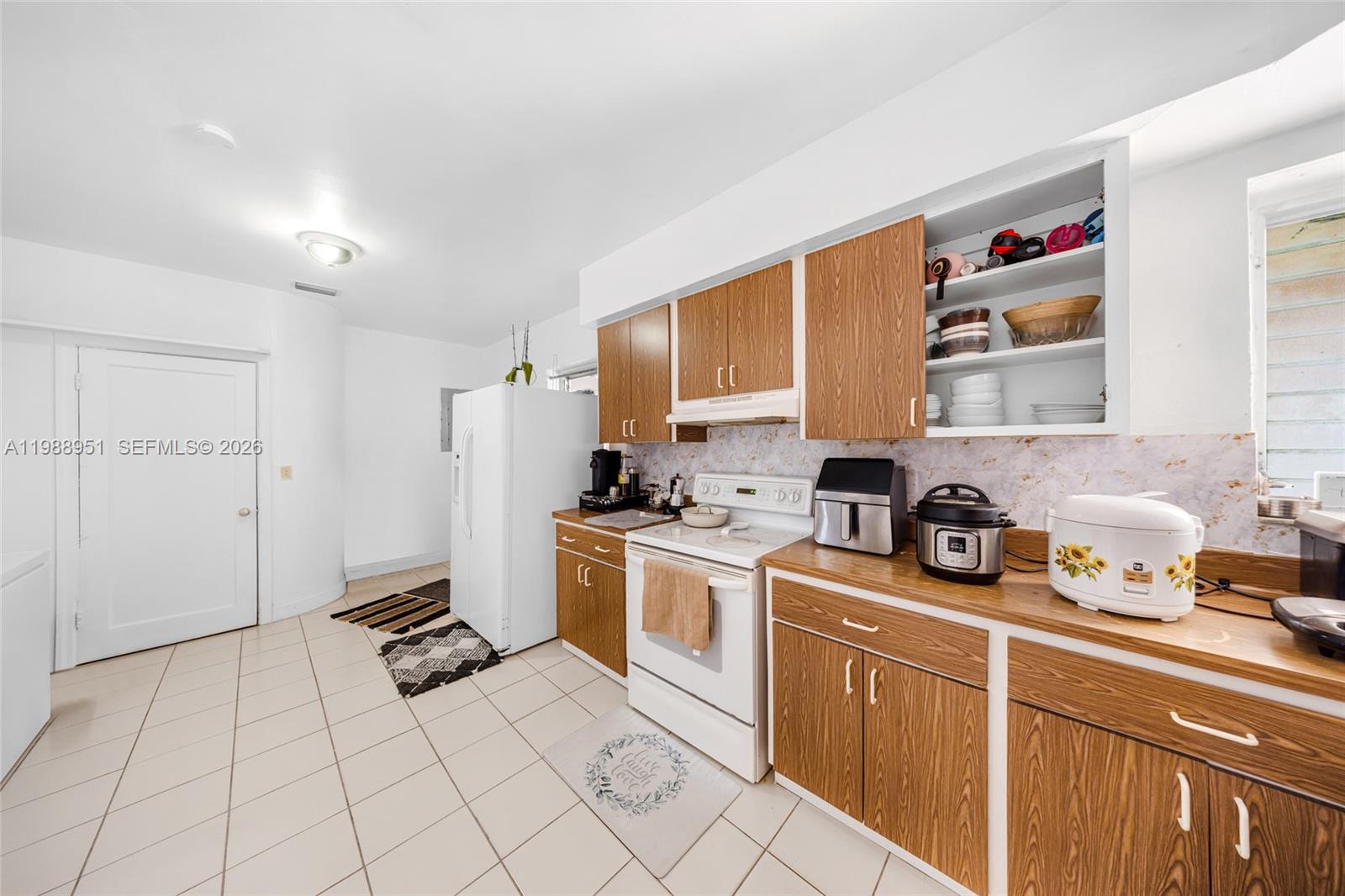 12TH ST MANORS - Residential Income