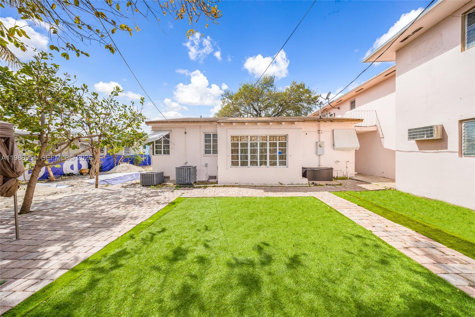 12TH ST MANORS - Residential Income