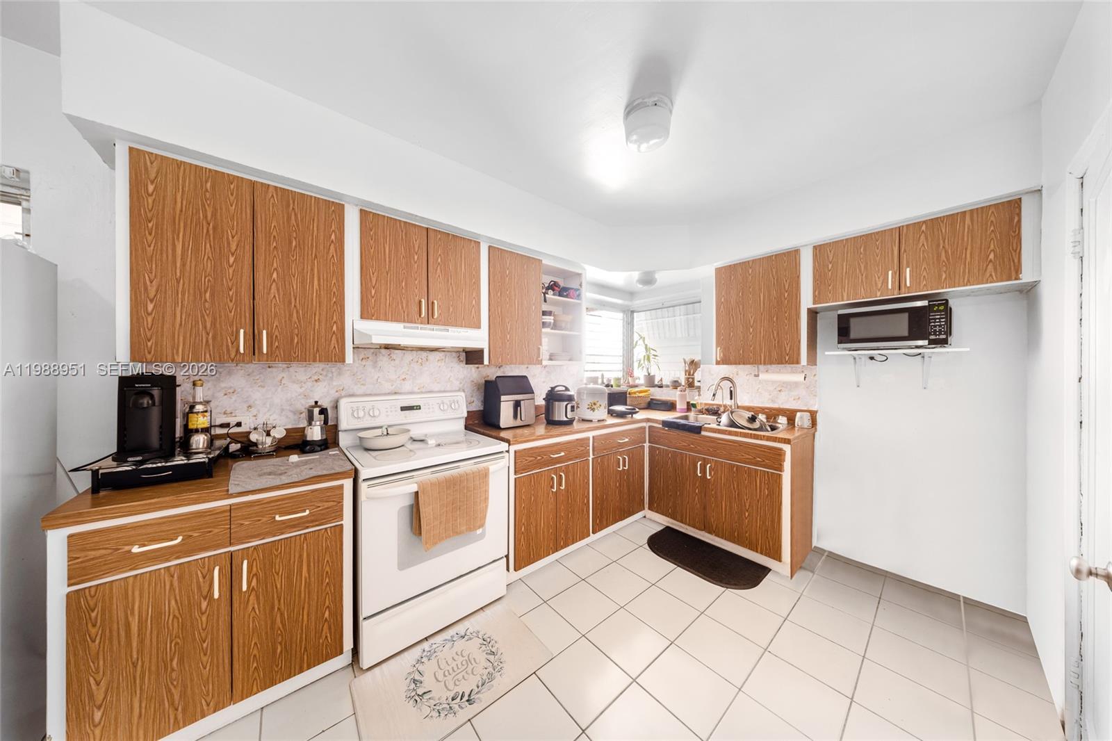 12TH ST MANORS - Residential Income