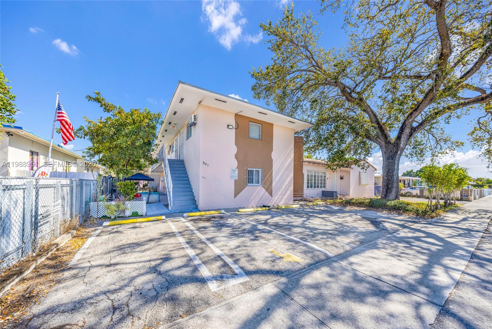 12TH ST MANORS - Residential Income