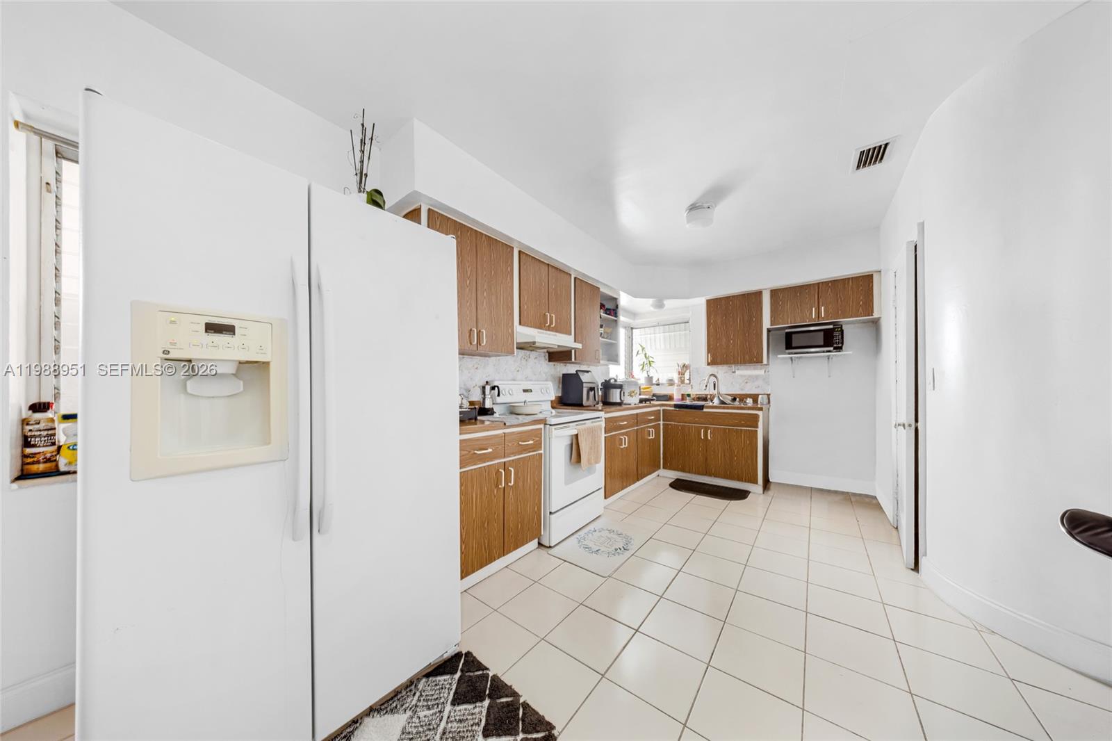 12TH ST MANORS - Residential Income