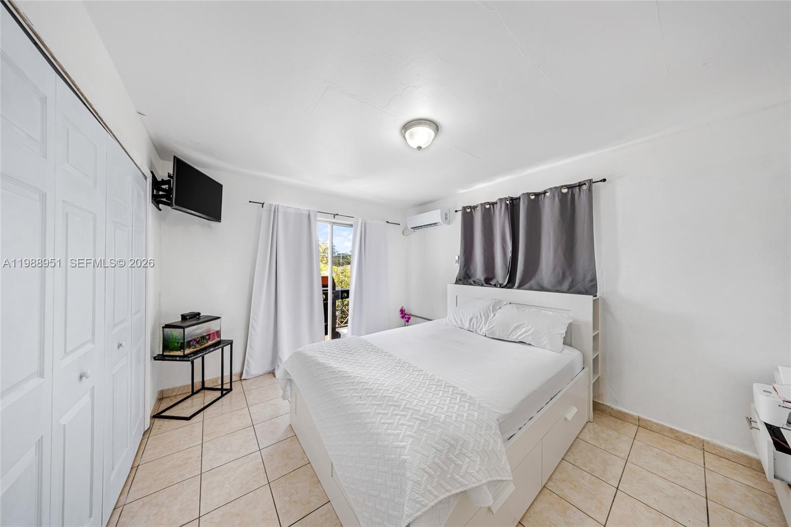 12TH ST MANORS - Residential Income