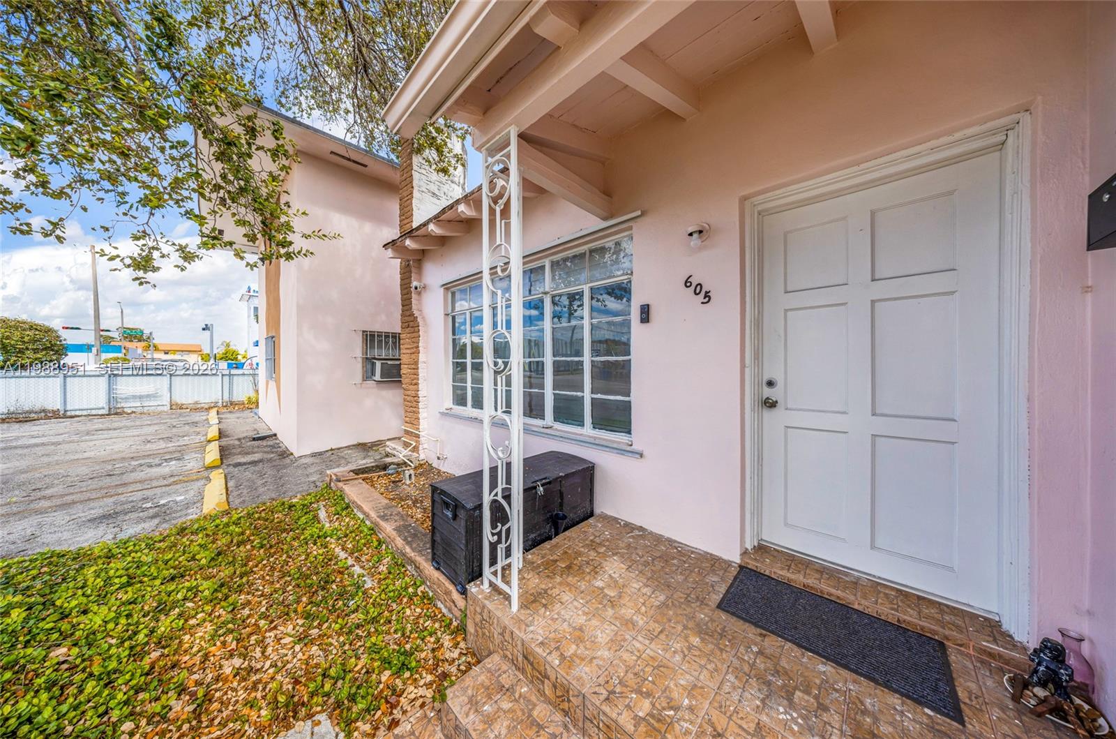 12TH ST MANORS - Residential Income