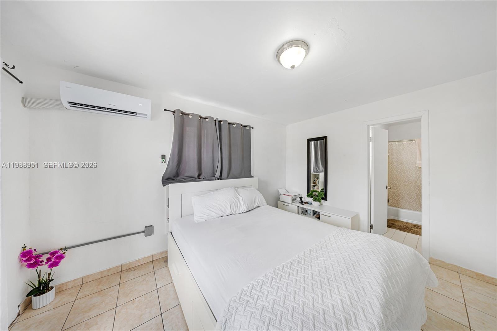 12TH ST MANORS - Residential Income