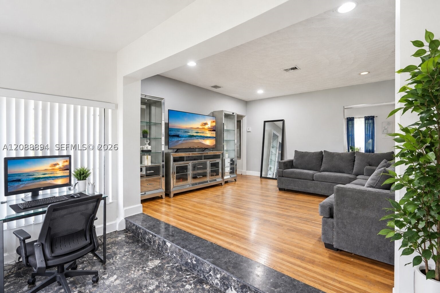 500 NW 124th St 500