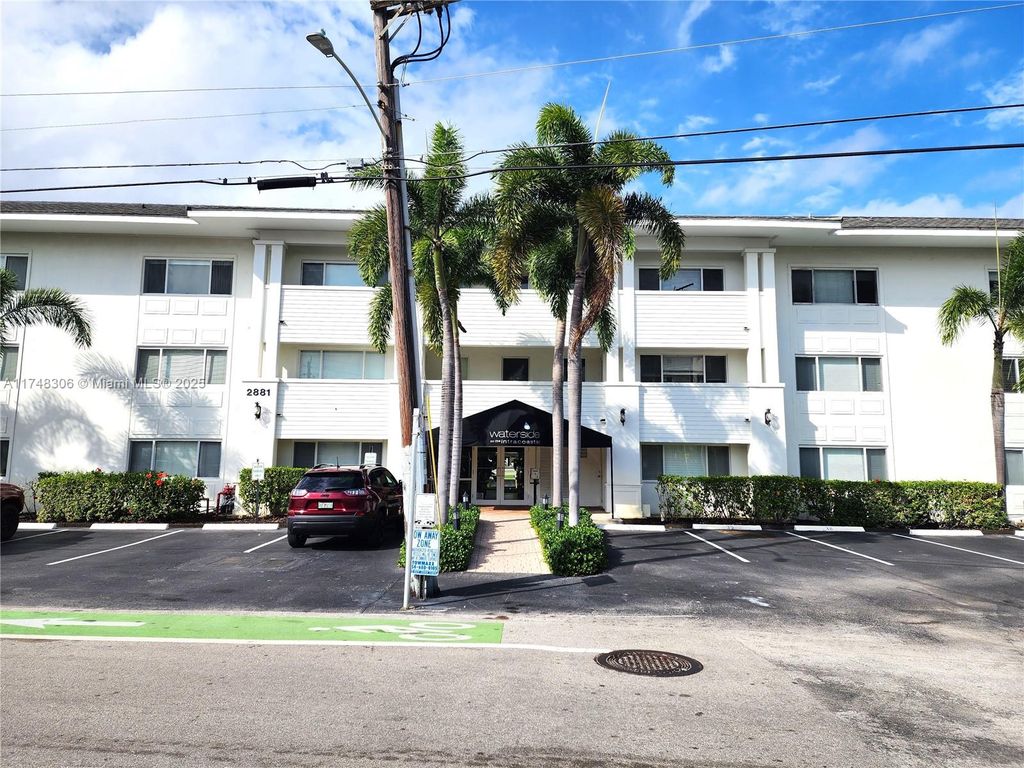 Photo of 2881 NE 32nd St #317, Fort Lauderdale, FL 33306 (MLS # A11748306)