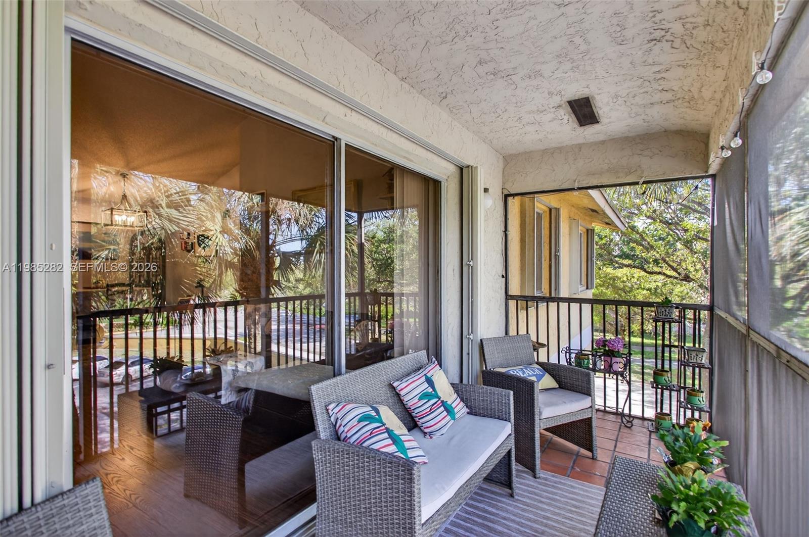 OAKLAND FOREST CLUB CONDO - Residential