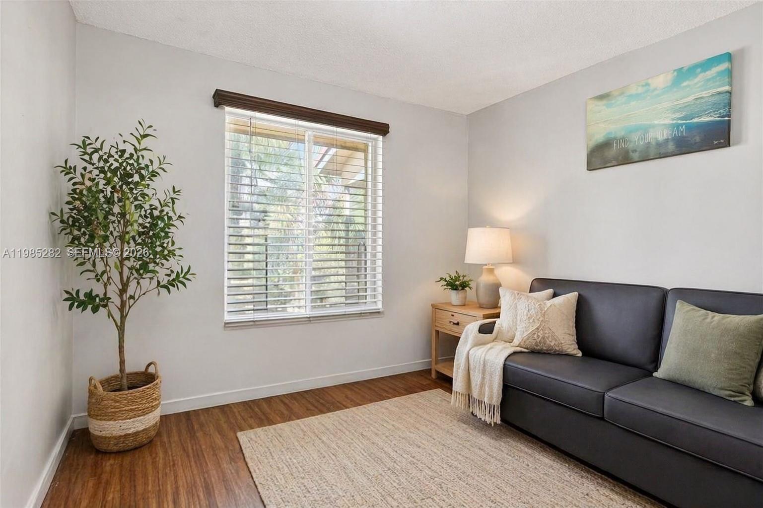 OAKLAND FOREST CLUB CONDO - Residential