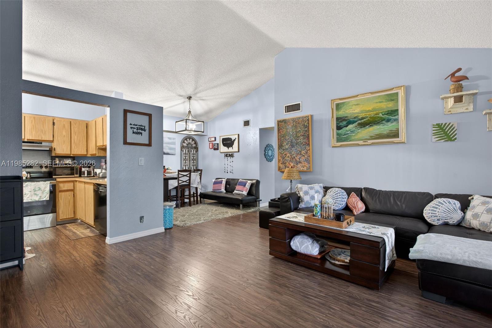 OAKLAND FOREST CLUB CONDO - Residential