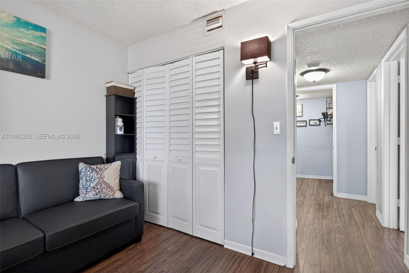 OAKLAND FOREST CLUB CONDO - Residential