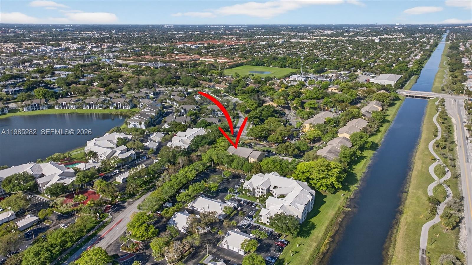 OAKLAND FOREST CLUB CONDO - Residential