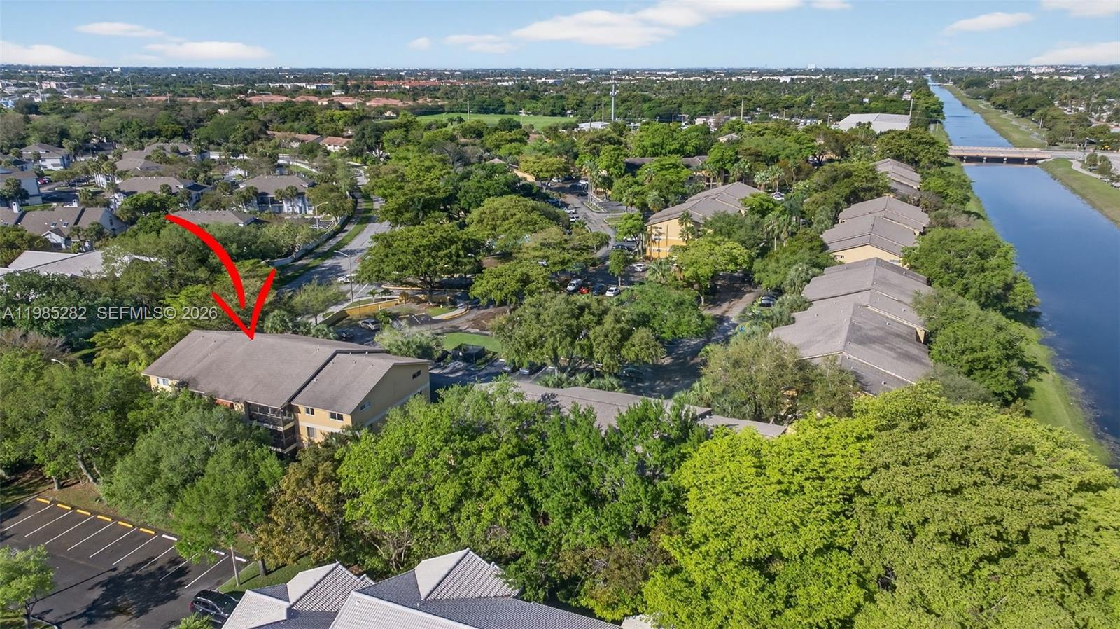 OAKLAND FOREST CLUB CONDO - Residential