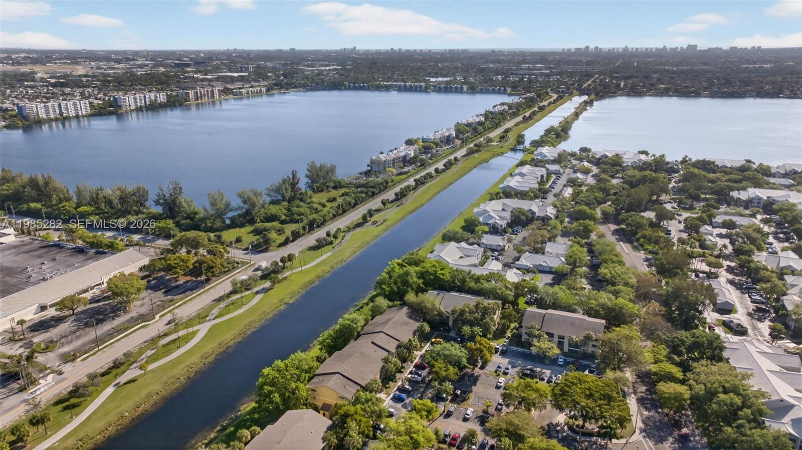 OAKLAND FOREST CLUB CONDO - Residential