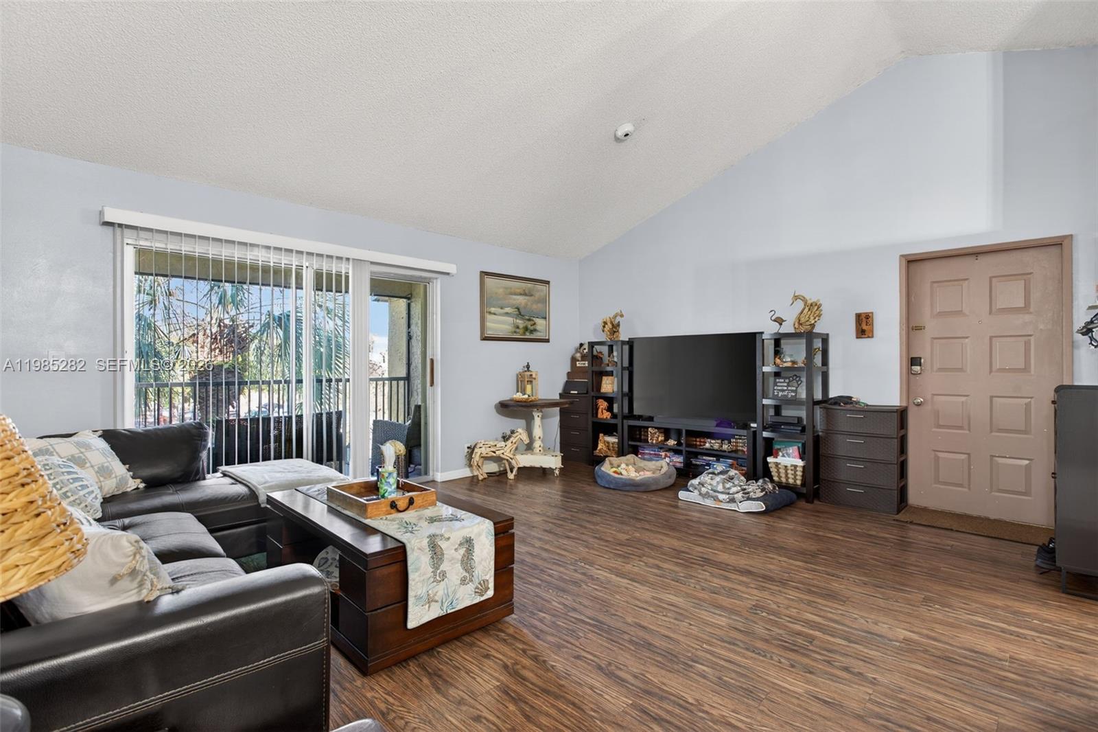 OAKLAND FOREST CLUB CONDO - Residential