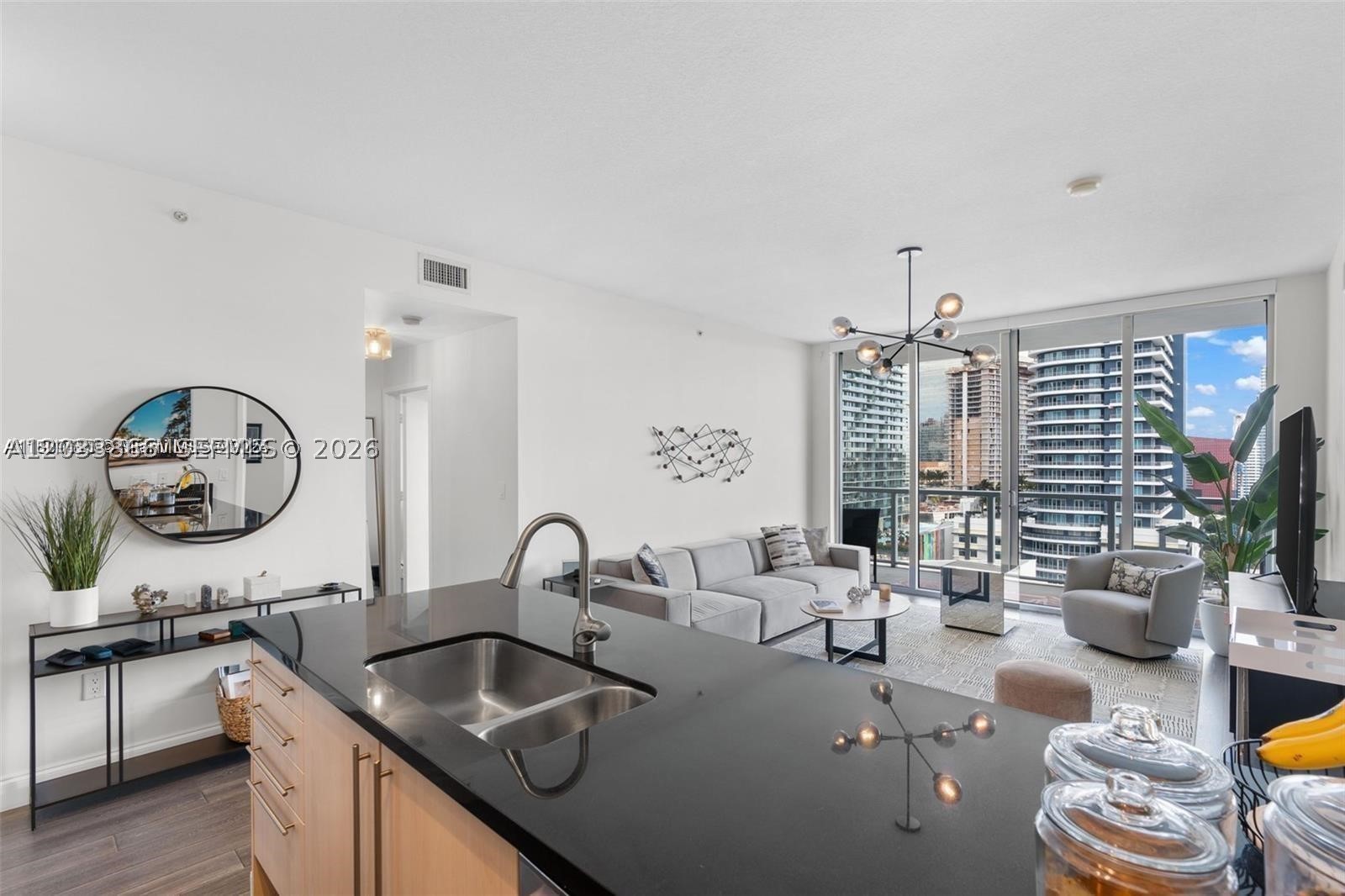 79 SW 12th St 2204-S