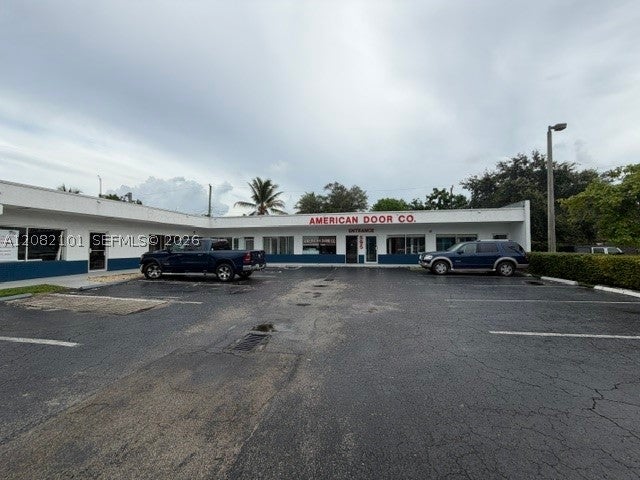 595 W Prospect Rd