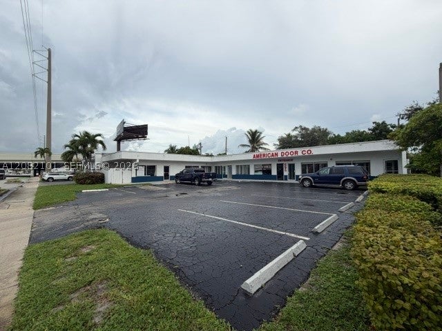 595 W Prospect Rd