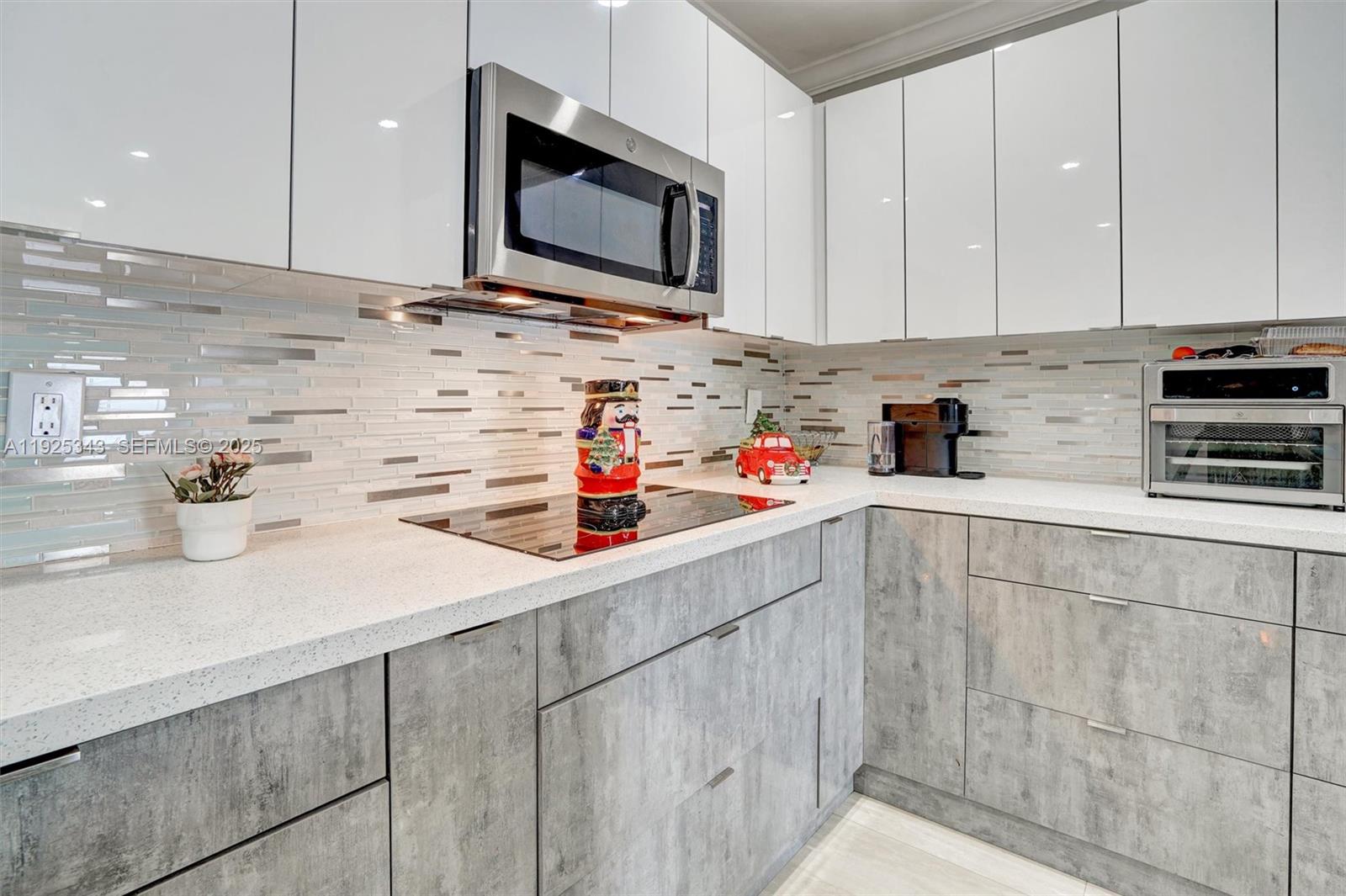 SARATOGA HEIGHTS RE-SUB - Residential