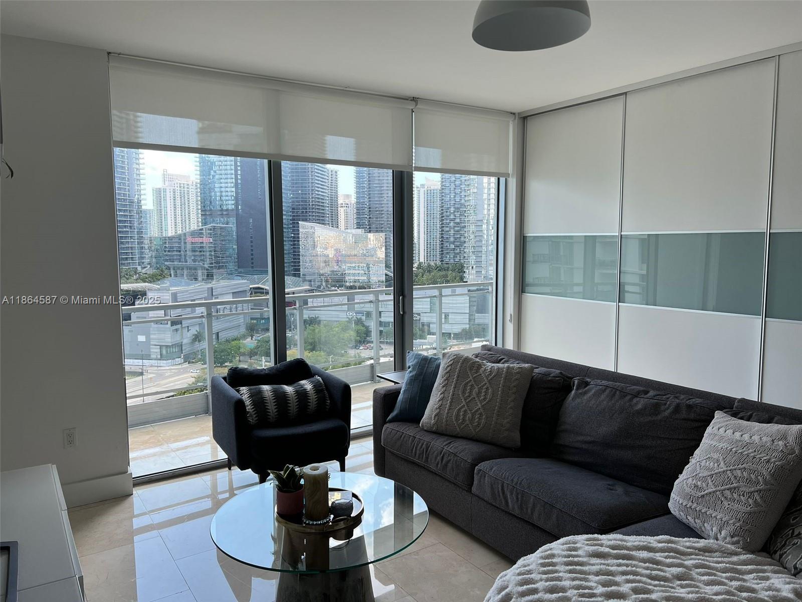 90 SW 3rd St 2103