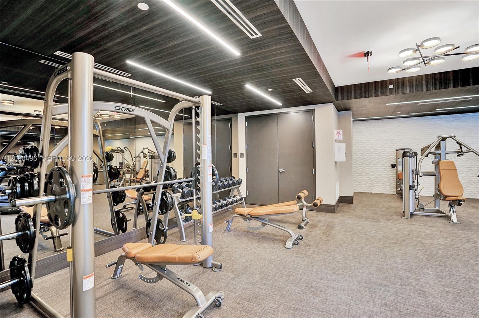 MERRICK MANOR - Residential Lease