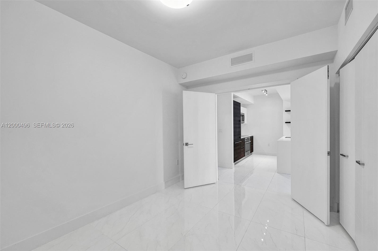 MERRICK MANOR - Residential Lease