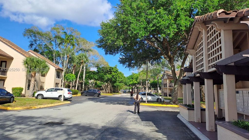 Photo of 4521 W Mcnab Rd #30, Pompano Beach, FL 33069 (MLS # A12025250)