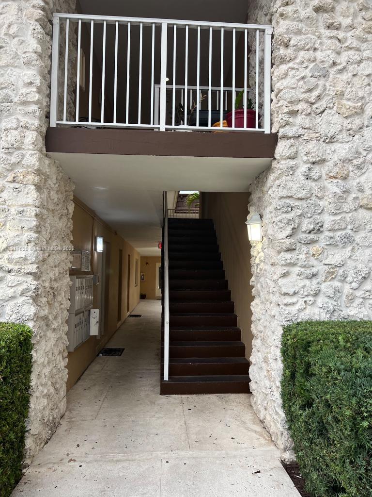 LAKEVIEW GARDENS CONDO - Residential Lease